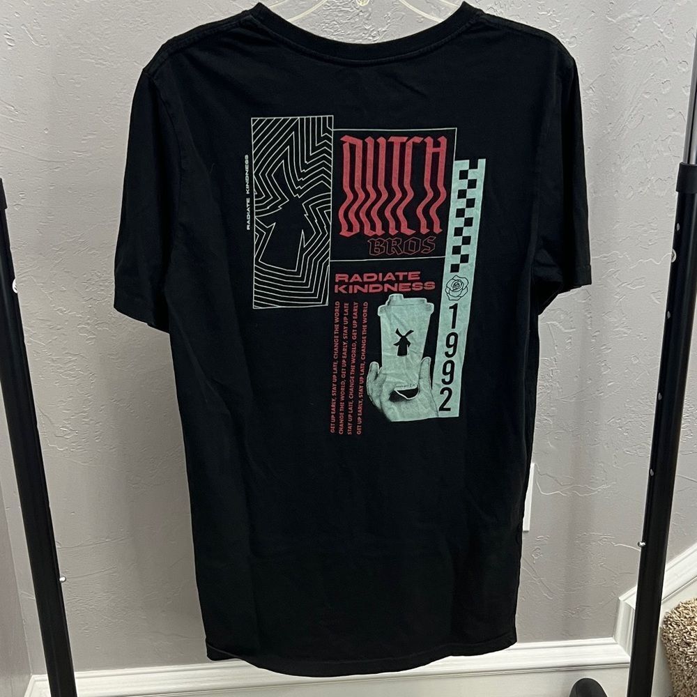 🔥🔥‎ DUTCH BROS COFFEE Black Graphic Tee -RARE- Men Size Medium - PERFECT